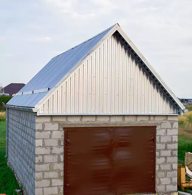 Trusted Garage Roof Repair Company: Keeping Elgin, IL Properties Sealed and Secure