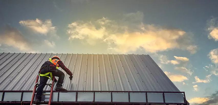 Commercial Built-Up Roof Installation in Elgin
