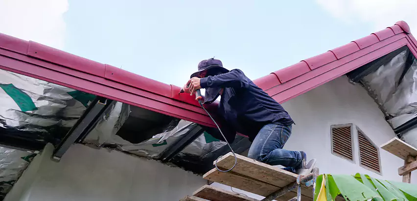 Rain Gutter Repair in Elgin