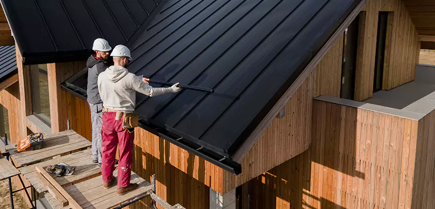 Metal Roof Maintenance in Elgin