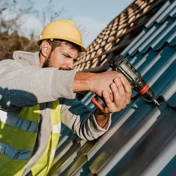 Why Elgin Property Owners Choose Elgin Roofing Pro for Metal Roof Replacement?